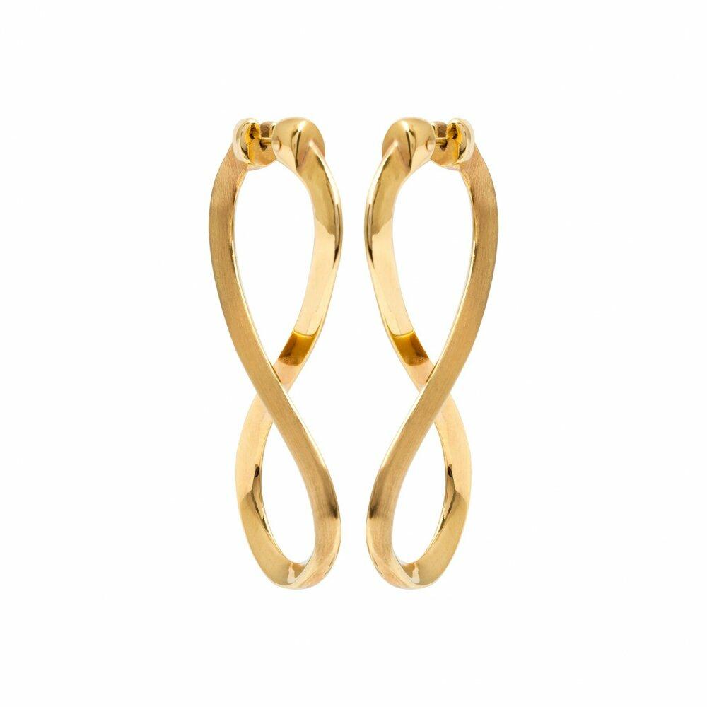 Brinco em ouro amarelo argola infinito