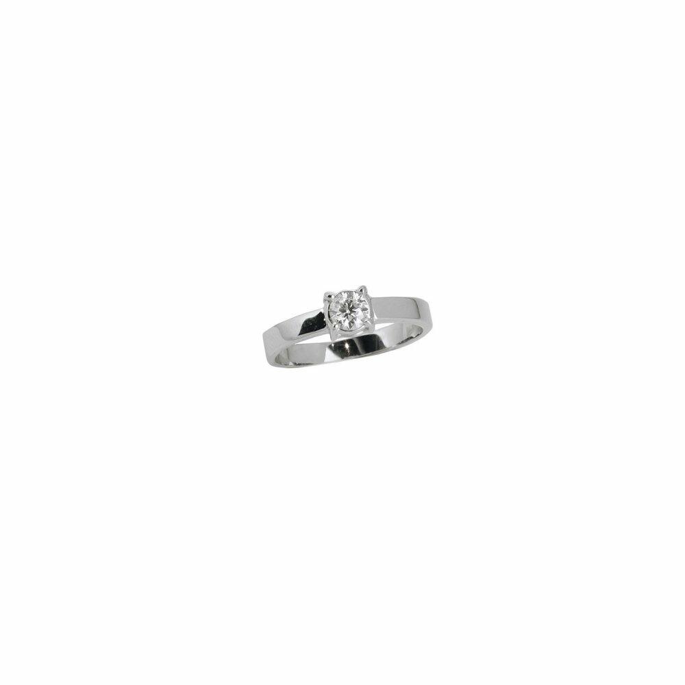 ANEL EM OURO BRANCO COM BRILHANTES DE 0,30CT