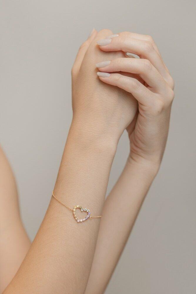 Pulseira em ouro amarelo coracao com zirconias coloridas
